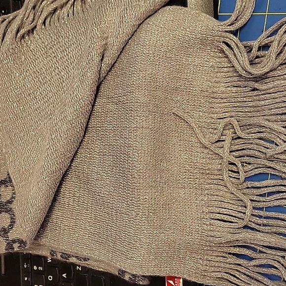 Gray Knit Scarf with Black Pattern 10 " x 68" - Picture 2 of 2